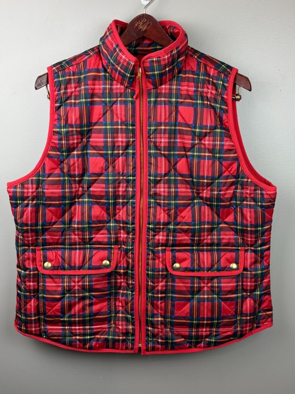 J Crew Factory Red & Tartan Plaid Puffer Vest Size XL Holiday Christmas